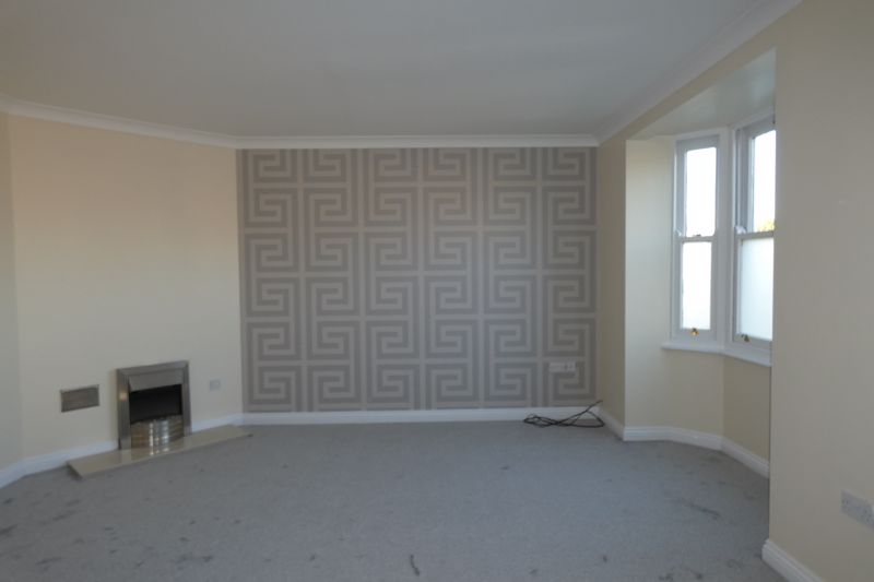 First Floor Lounge- click for photo gallery